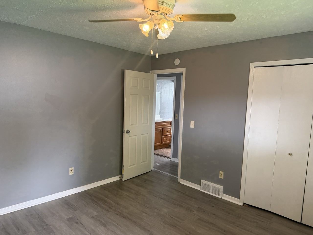 11213 Mccracken Rd - Photo 7 of 22