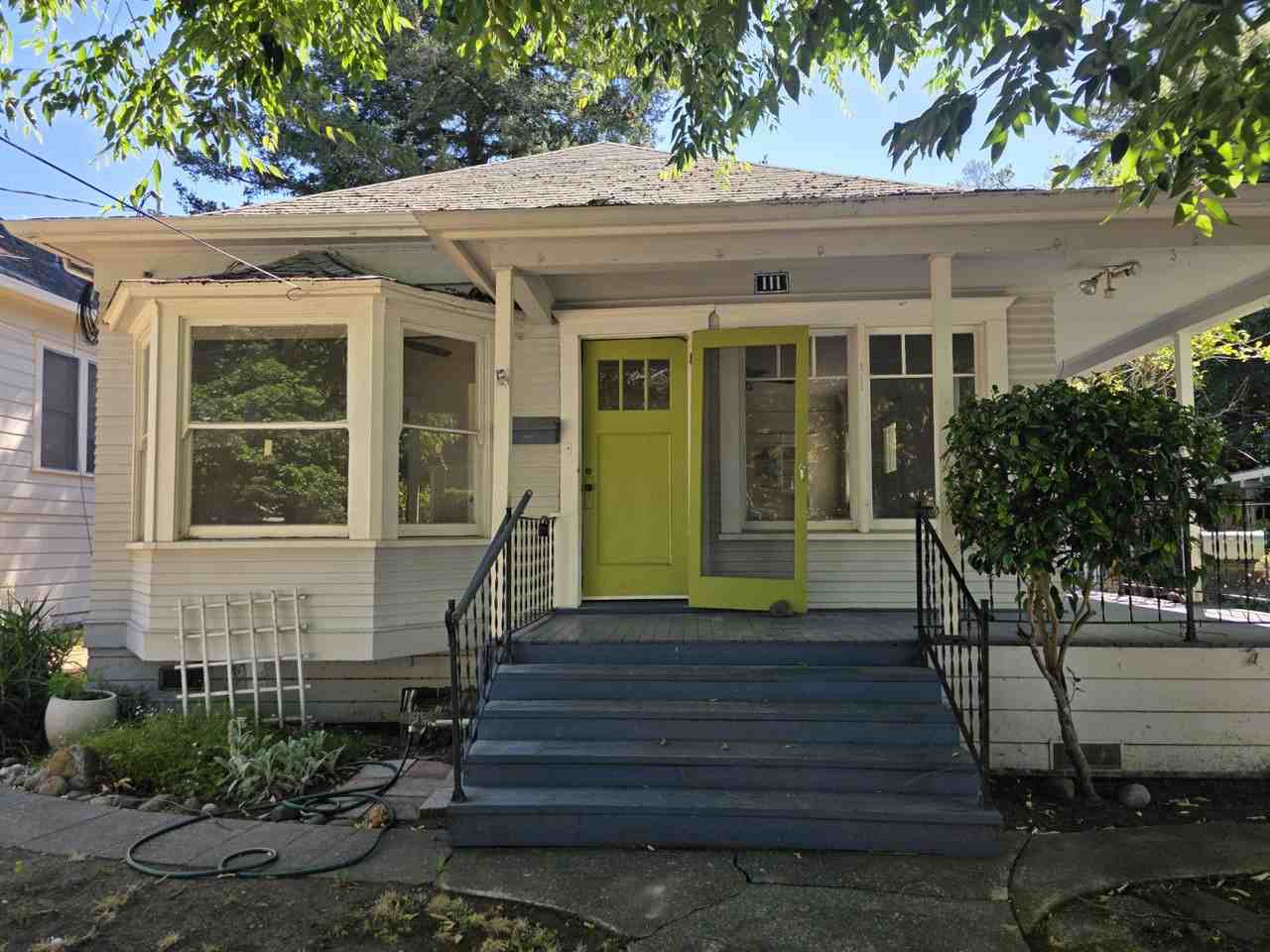 111 Junior St #MH - Photo 2 of 15