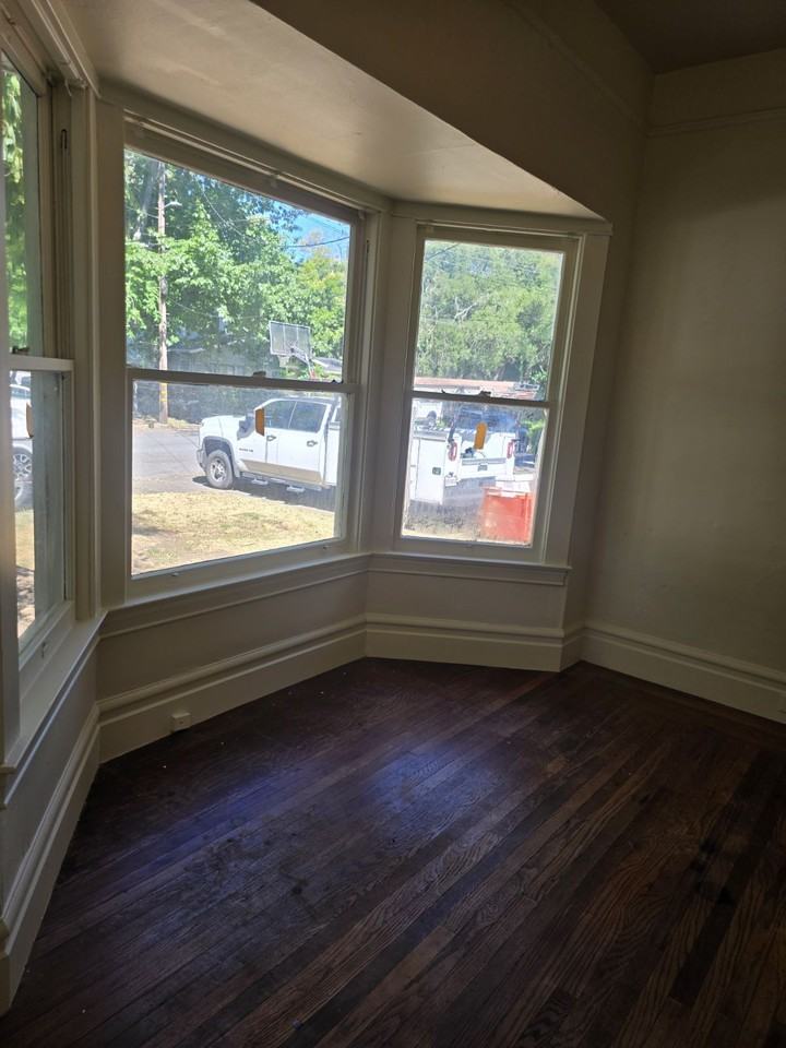 111 Junior St #MH - Photo 4 of 15