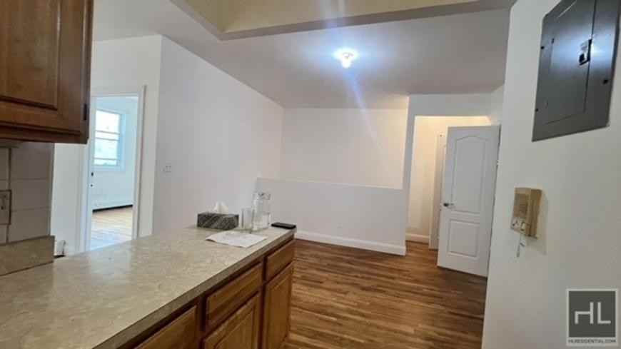 548 Rockaway Ave - Photo 2 of 10