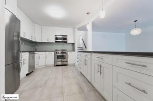 576 Henry St - Photo 1 of 1