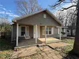 1402 S Washington Ave - Photo 1 of 1