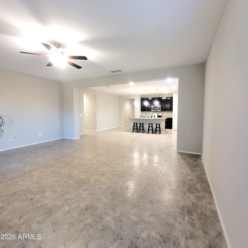 25925 W Tonto Ln - Photo 6 of 22