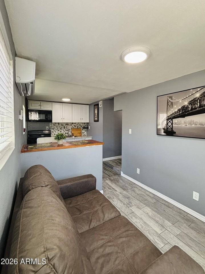 3720 W Mauna Loa Ln - Photo 3 of 16