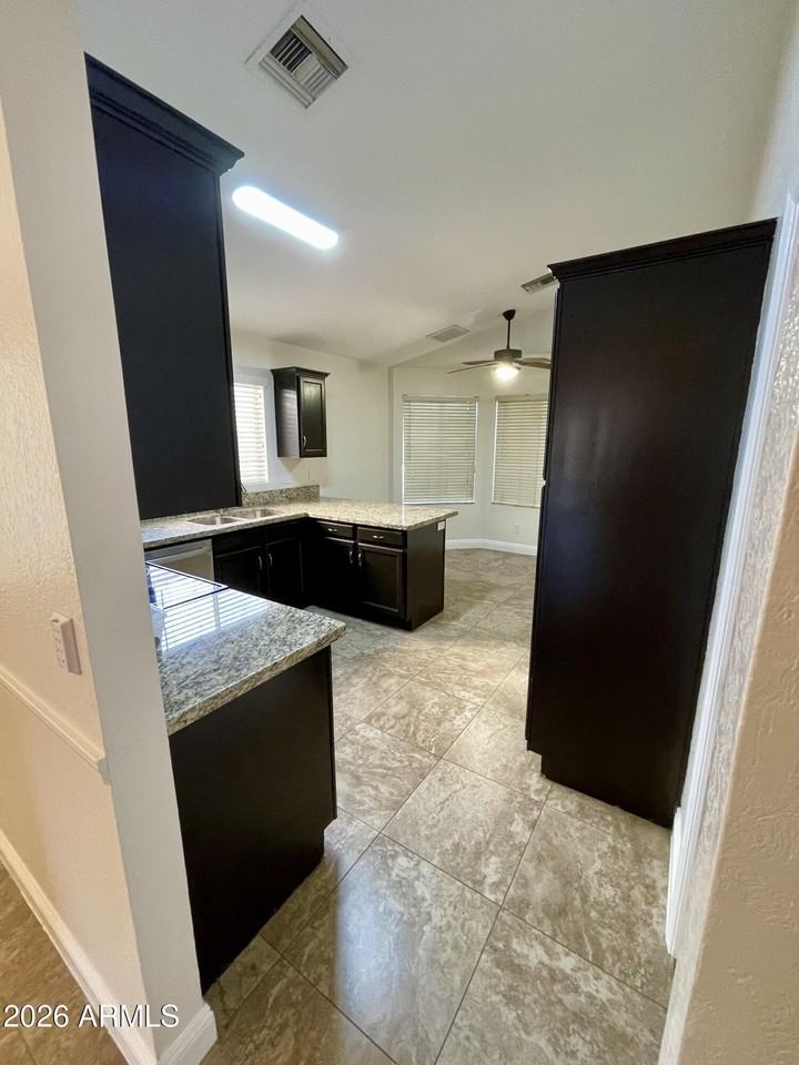 3056 E Siesta Ln - Photo 6 of 24