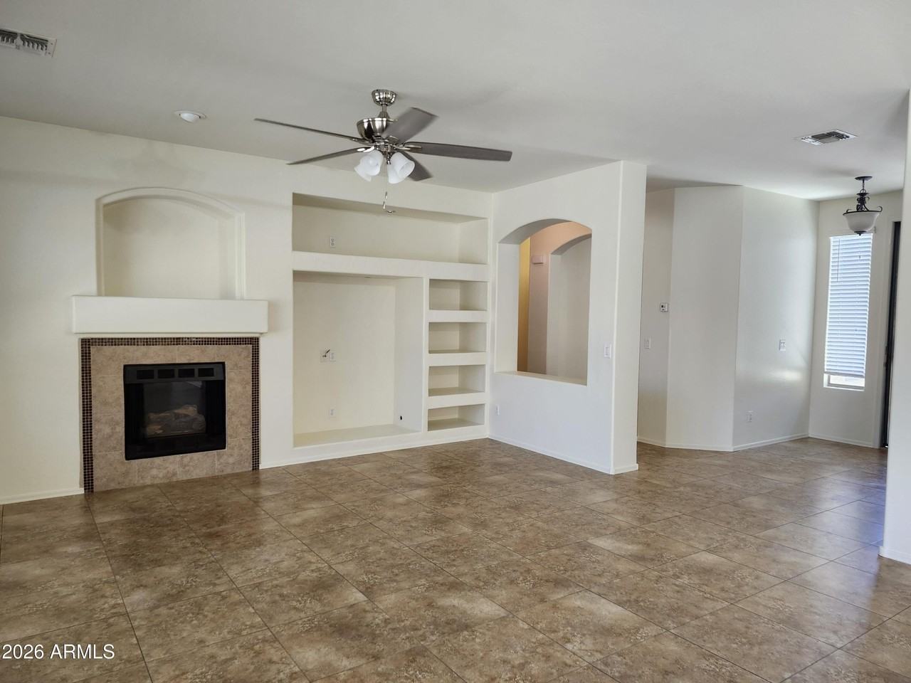 17938 W Port Royale Ln - Photo 2 of 26