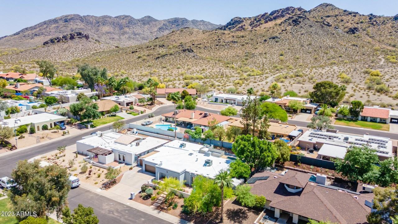 3351 E Las Rocas Dr - Photo 3 of 50