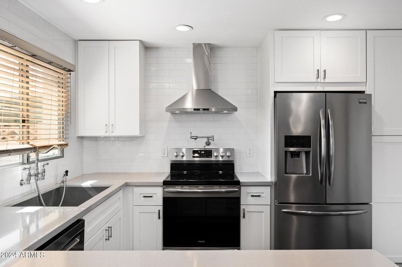 6063 N Granite Reef Rd - Photo 3 of 26