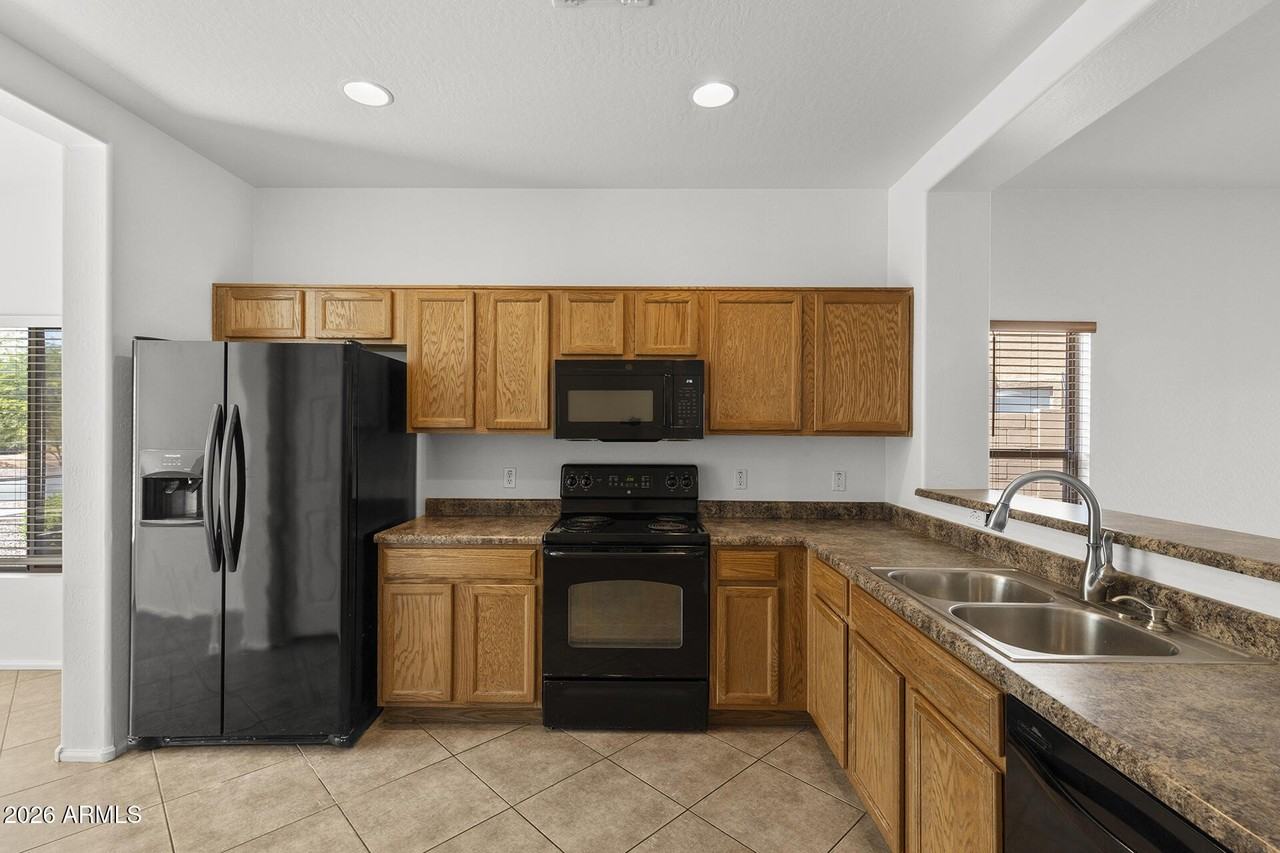 33521 N 26th Ave - Photo 3 of 39