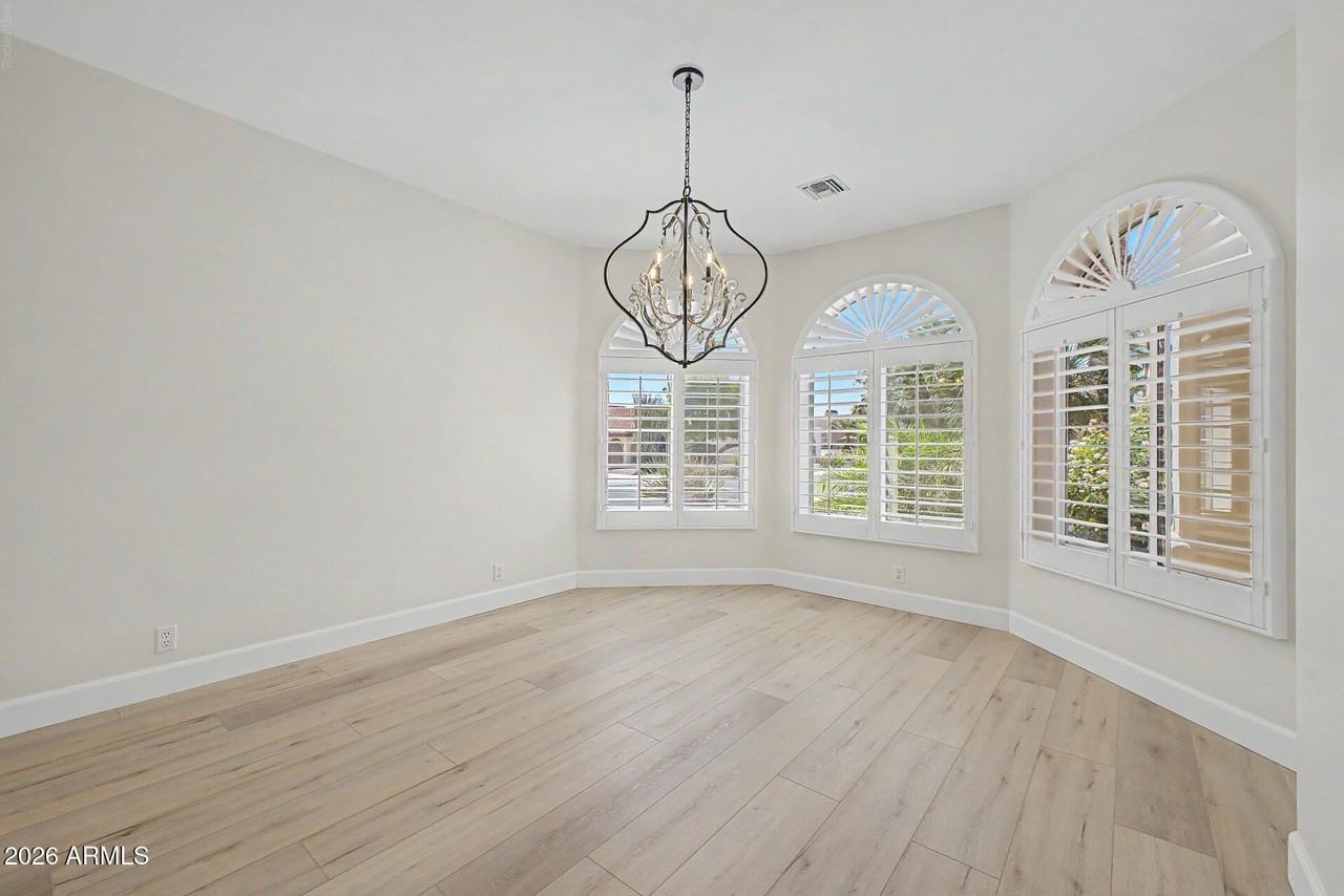 3740 E Tonto Ct - Photo 5 of 37