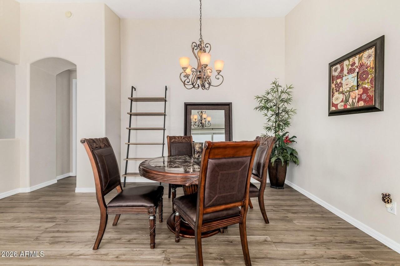 2288 E Wisteria Dr - Photo 6 of 36