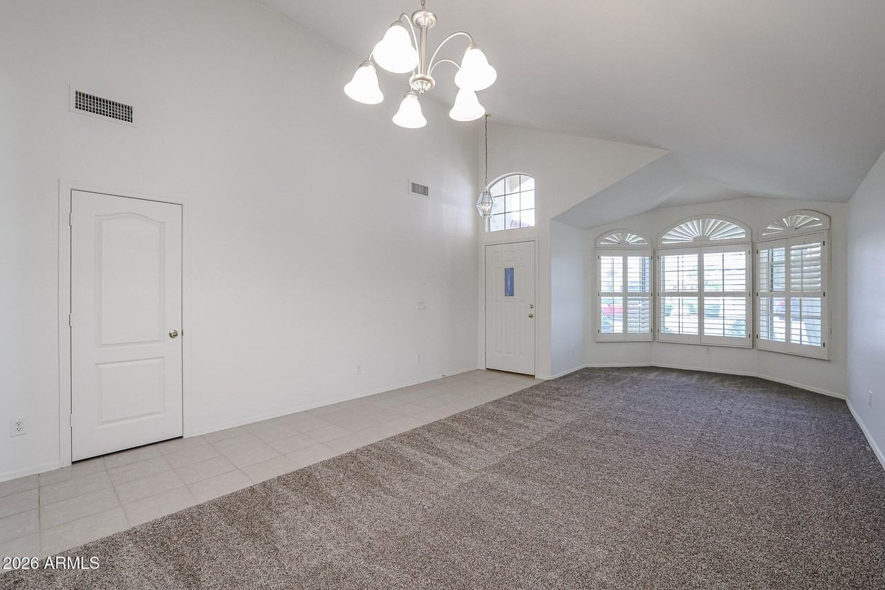 9833 W Yukon Dr - Photo 2 of 19