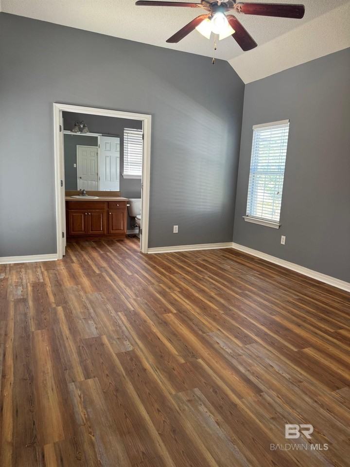 29889 Saint Simon St - Photo 7 of 13