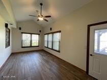 1000 Plantation Dr - Photo 4 of 20