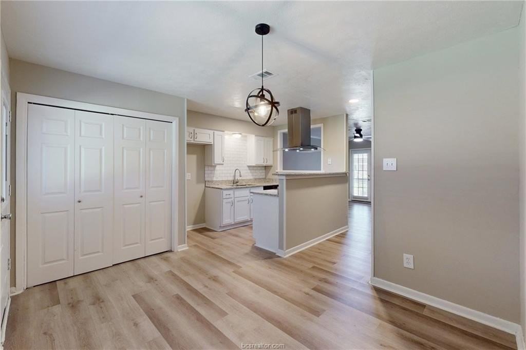 1409 Airline Dr #B - Photo 2 of 4