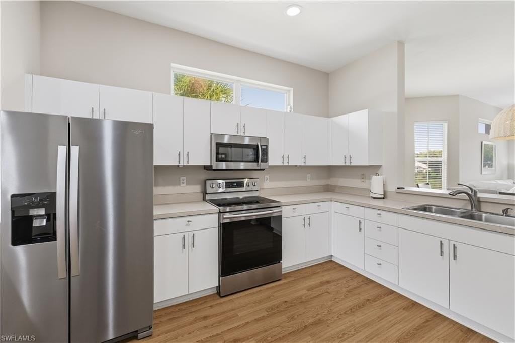 3442 Pointe Creek Ct Apt 201 - Photo 3 of 31