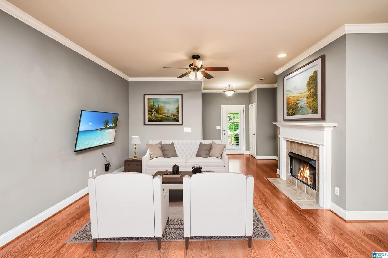5689 Park Side Rd - Photo 3 of 11