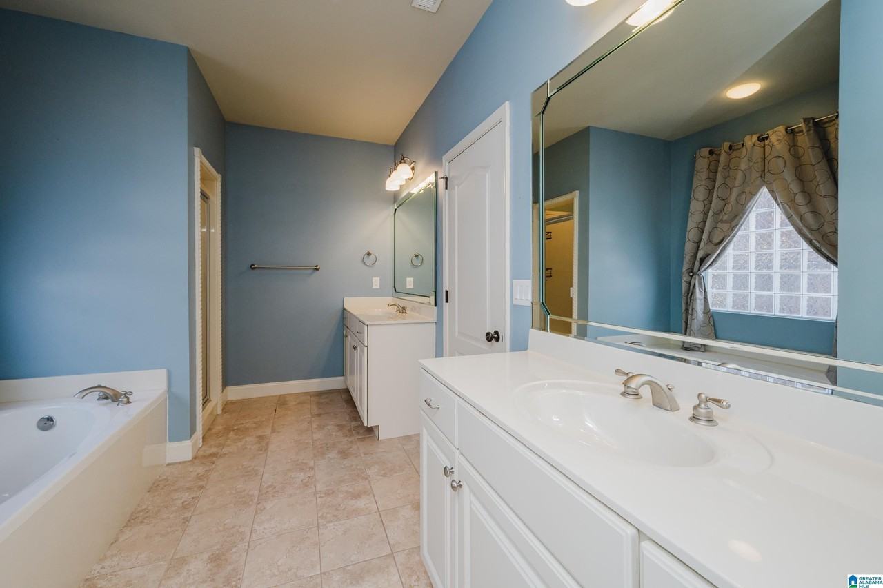 5689 Park Side Rd - Photo 7 of 11