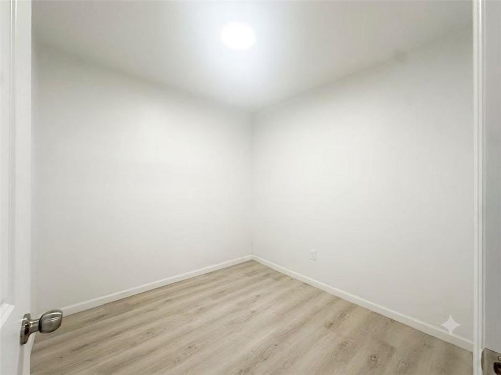 4531 163rd St #1 - Photo 4 of 7