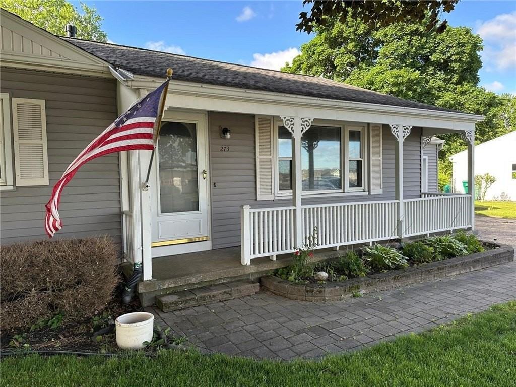 273 West Ave - Photo 2 of 26