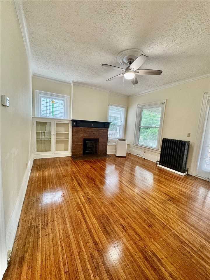 330 S Goodman St #1LOWER - Photo 6 of 21