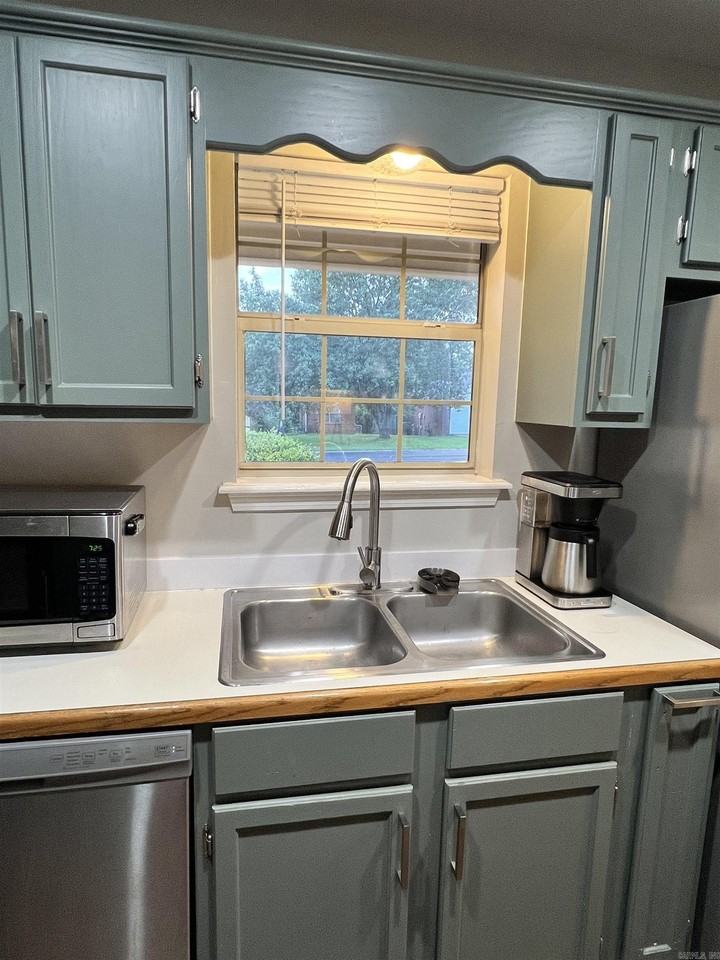 2250 Remington Rd - Photo 6 of 23