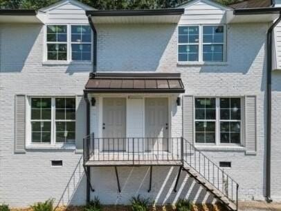 400 Gallery Ln - Photo 2 of 42