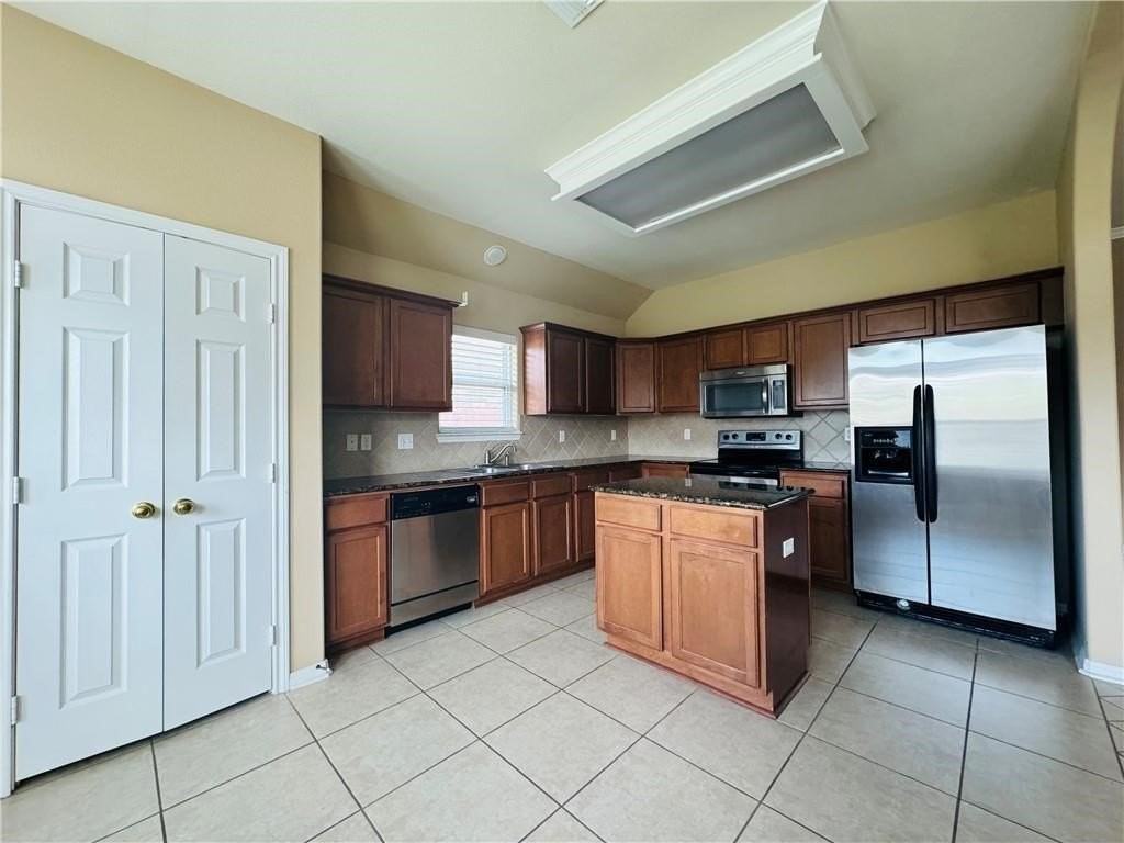 7541 Exeter - Photo 3 of 13