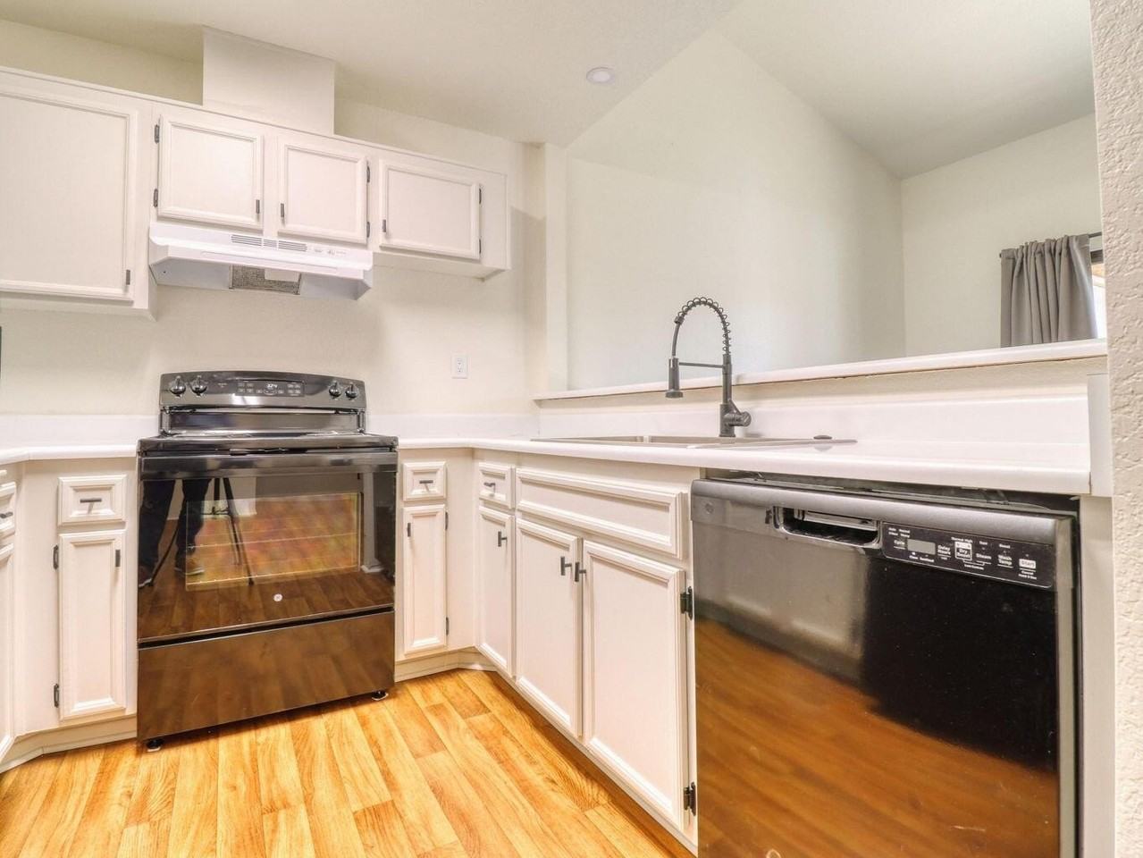 291 E Mel Ave #342 - Photo 4 of 15