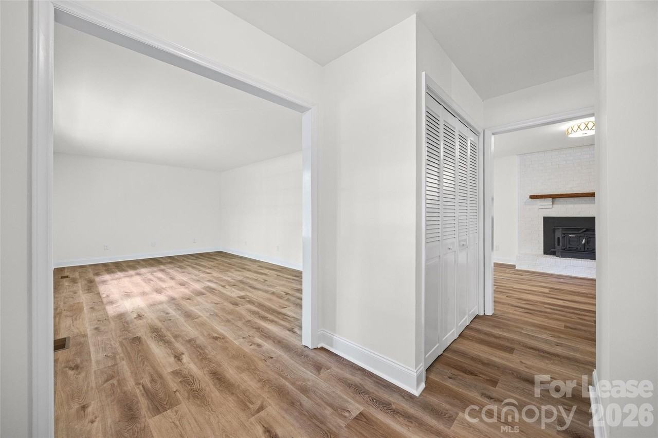 17700 Mckee Rd - Photo 4 of 32