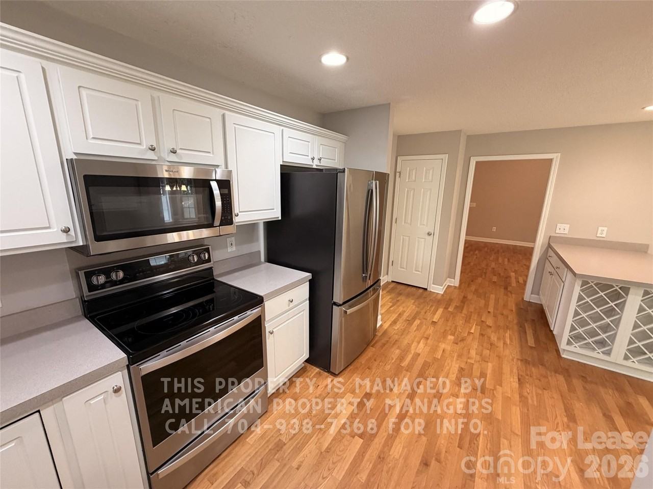 103 Whitney Ct - Photo 5 of 16
