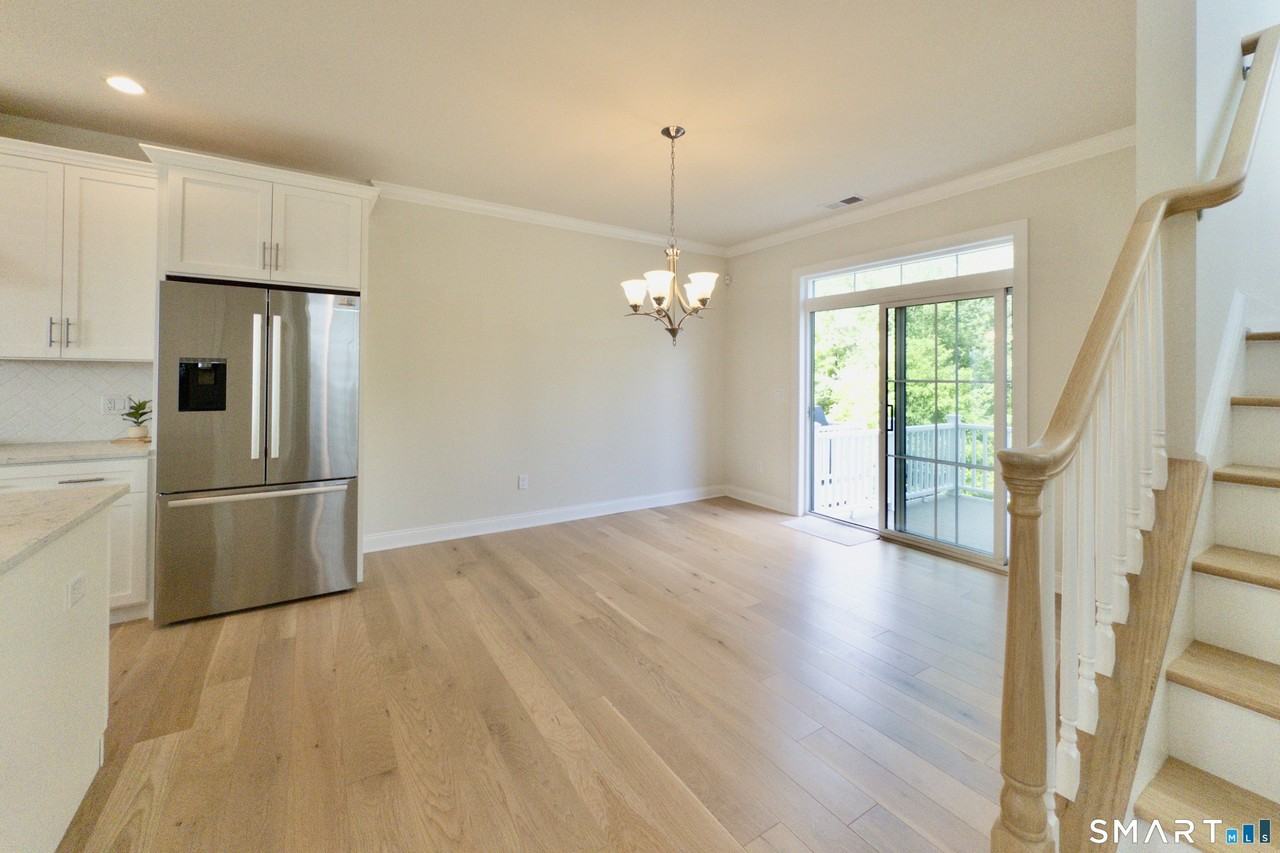 25 Brentwood Cir #25 - Photo 6 of 40