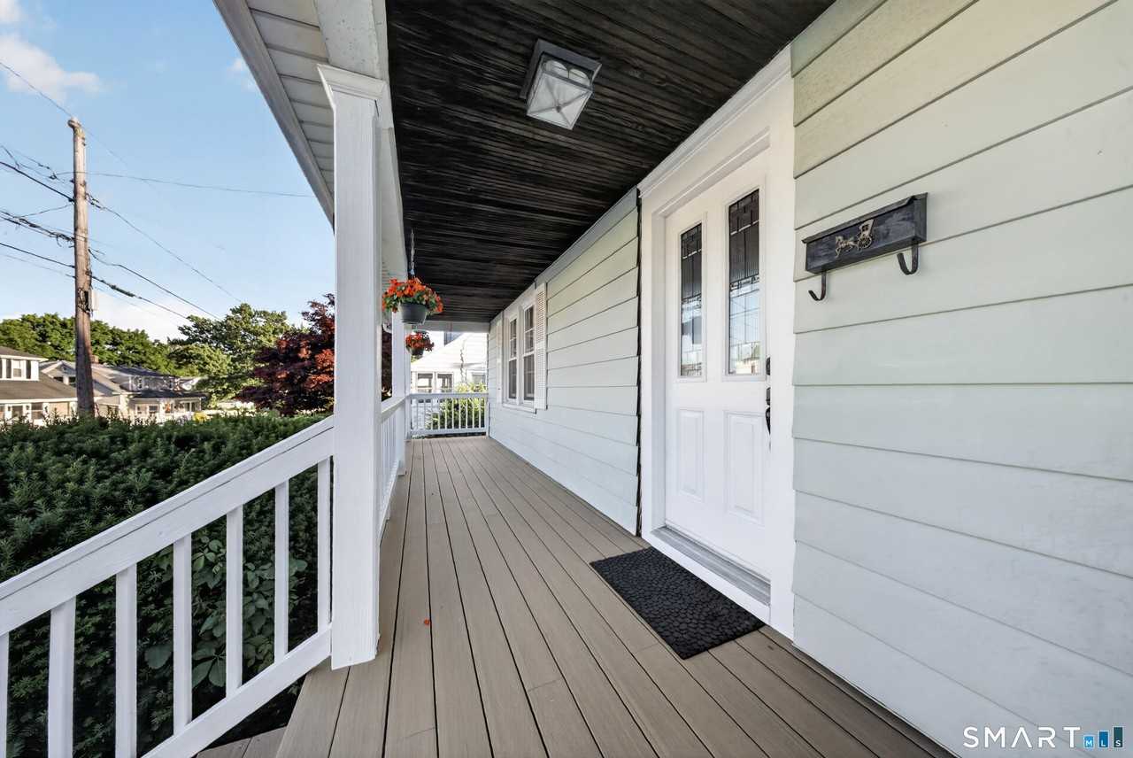 30 Noble St - Photo 6 of 39