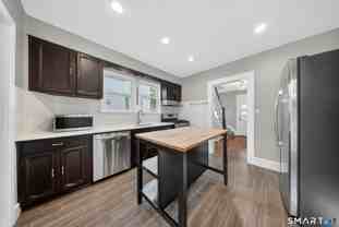 30 Noble St - Photo 1 of 1