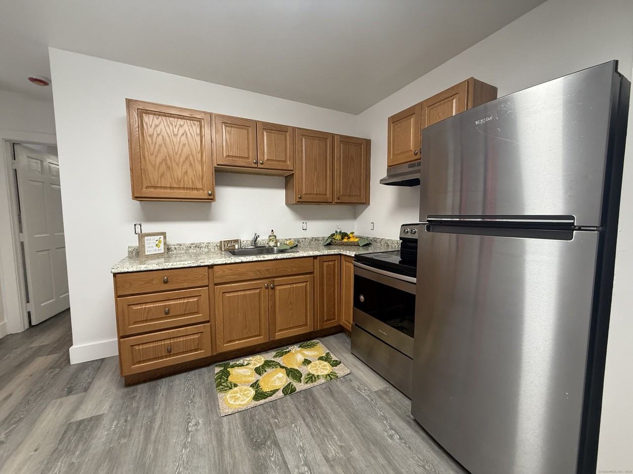 575 Bank St #206 - Photo 2 of 11