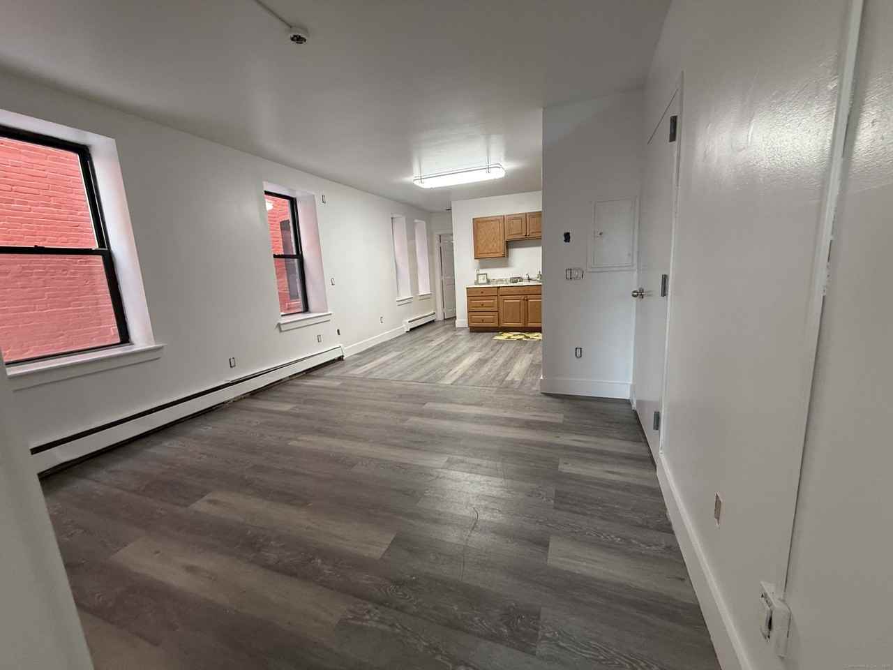 575 Bank St #206 - Photo 5 of 11