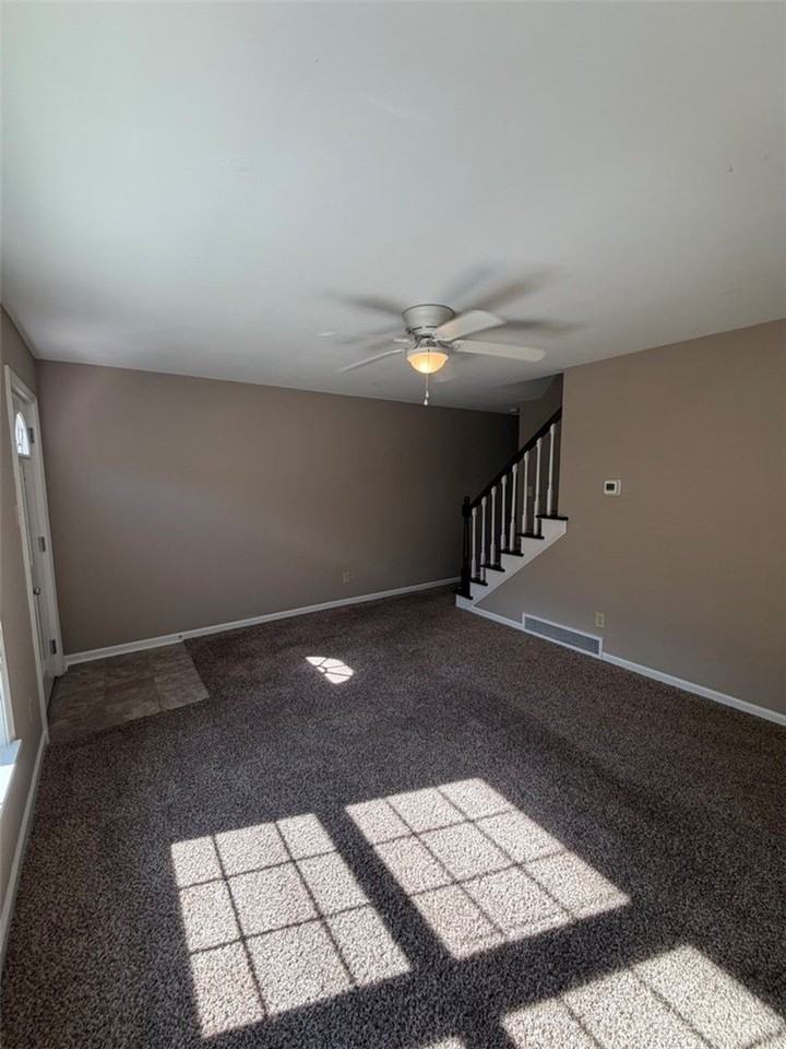 213 South St - Photo 3 of 14