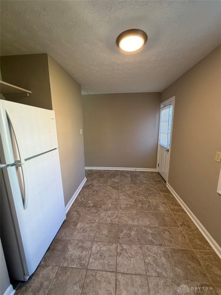213 South St - Photo 7 of 14