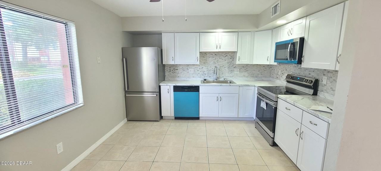 2118 Oak Meadow Cir - Photo 4 of 28