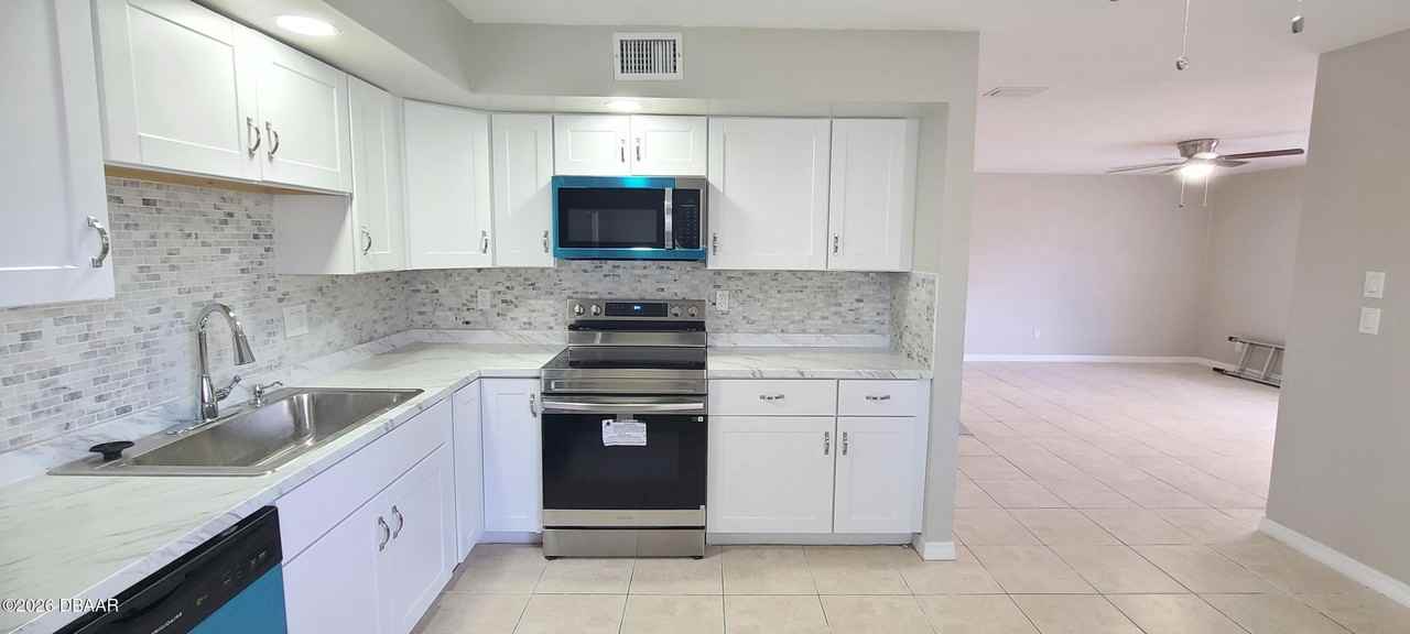 2118 Oak Meadow Cir - Photo 7 of 28