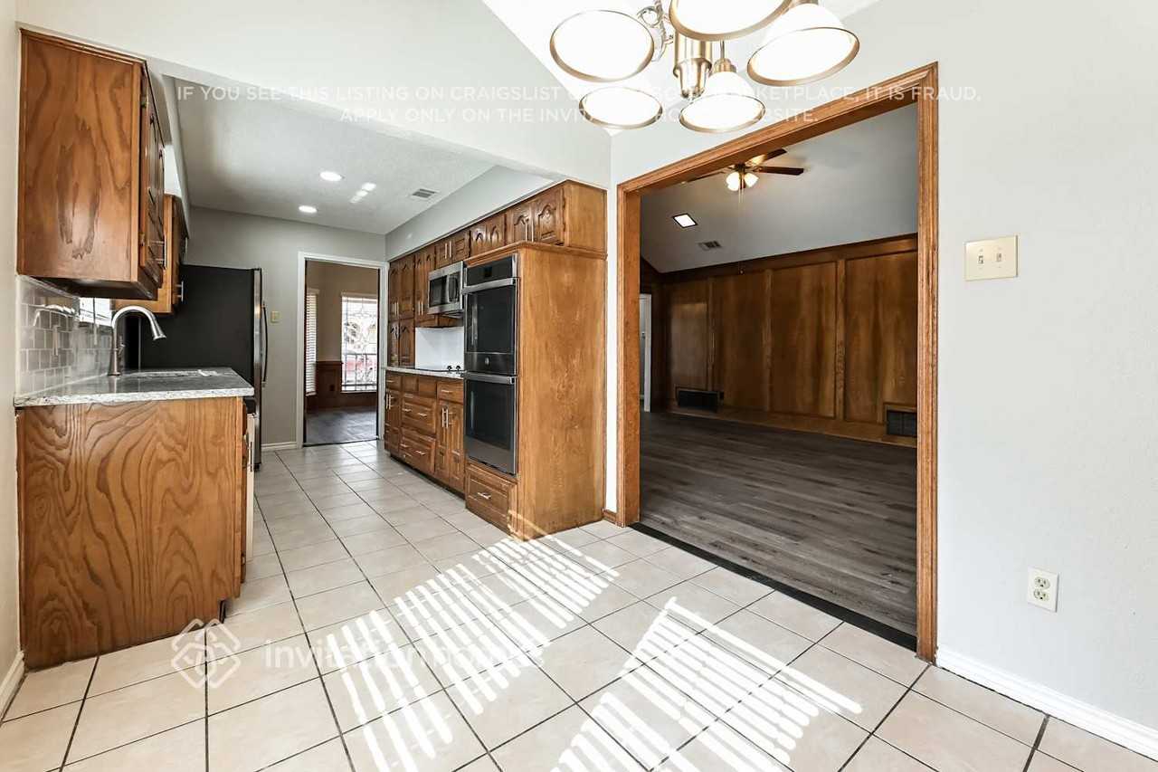 1806 Seabrook Dr - Photo 6 of 16