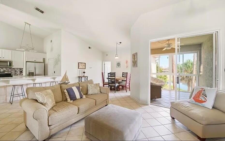 707 Augusta Cir - Photo 6 of 17