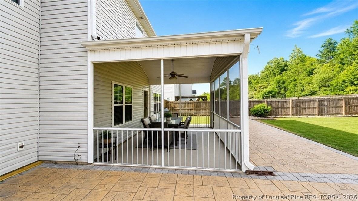 3541 Castlefield Ln - Photo 2 of 12