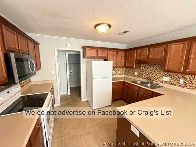 1434 Mingary Ave - Photo 4 of 13