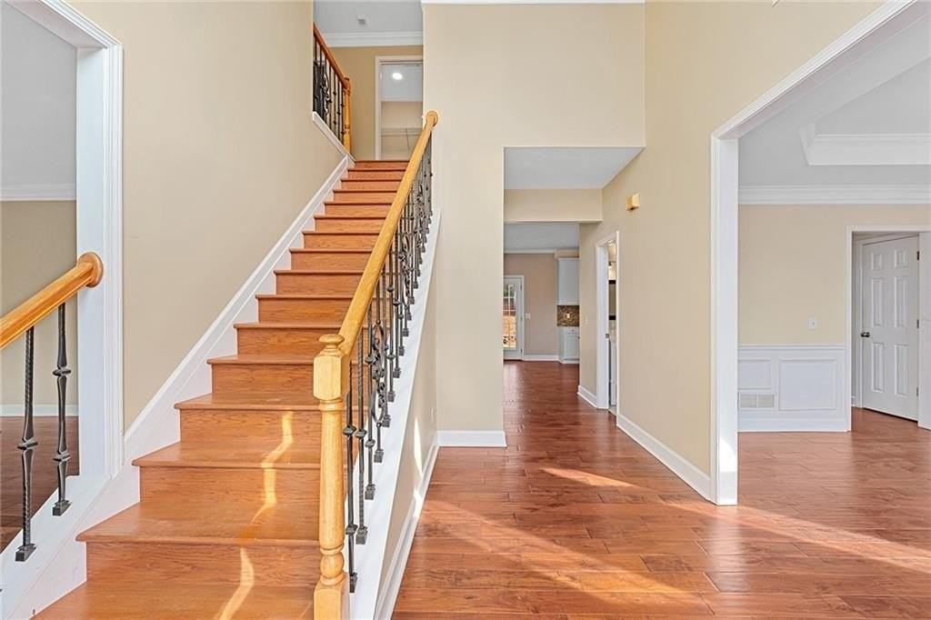 560 Kimball Crest Ct - Photo 3 of 42