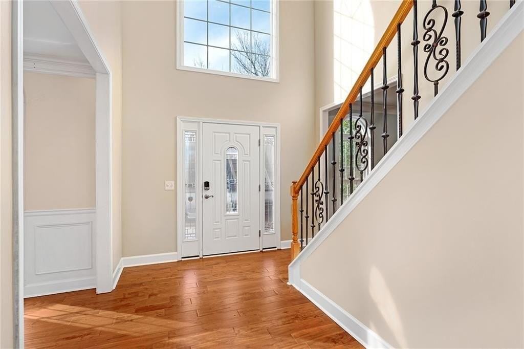 560 Kimball Crest Ct - Photo 4 of 42
