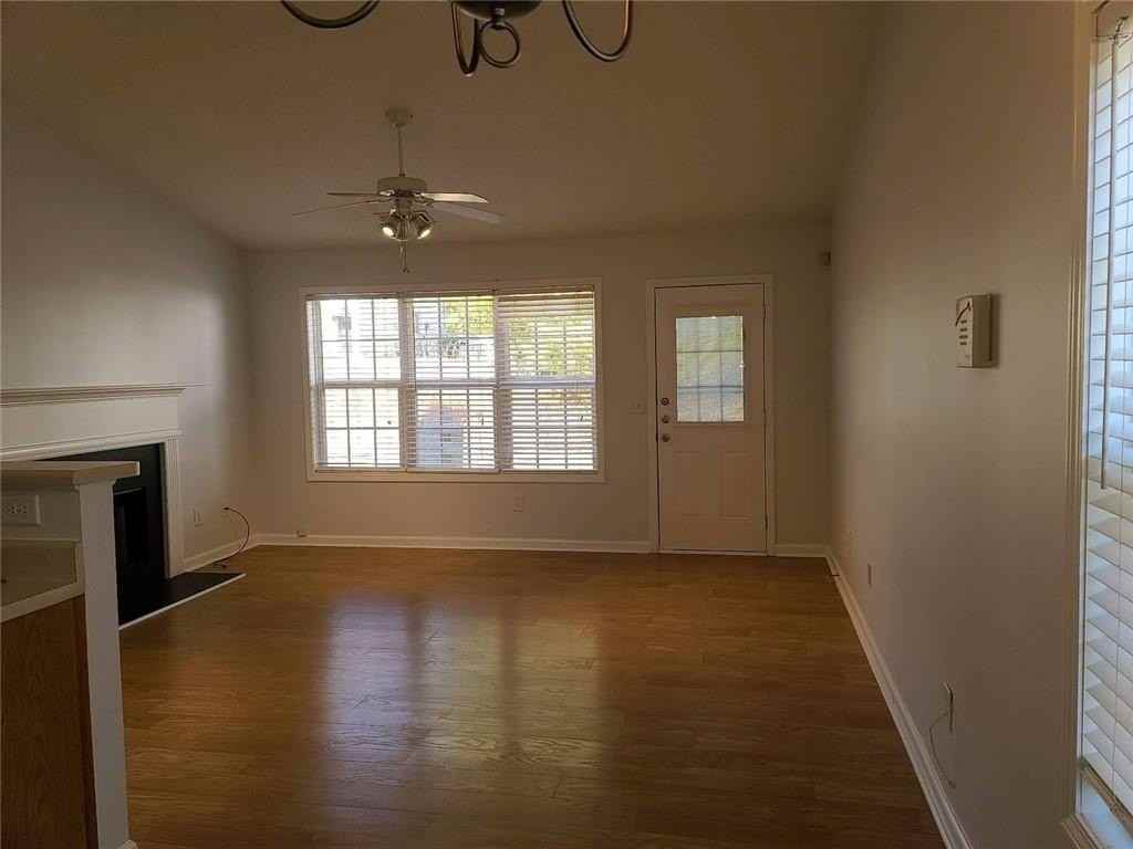 363 Greystone Pkwy - Photo 3 of 27