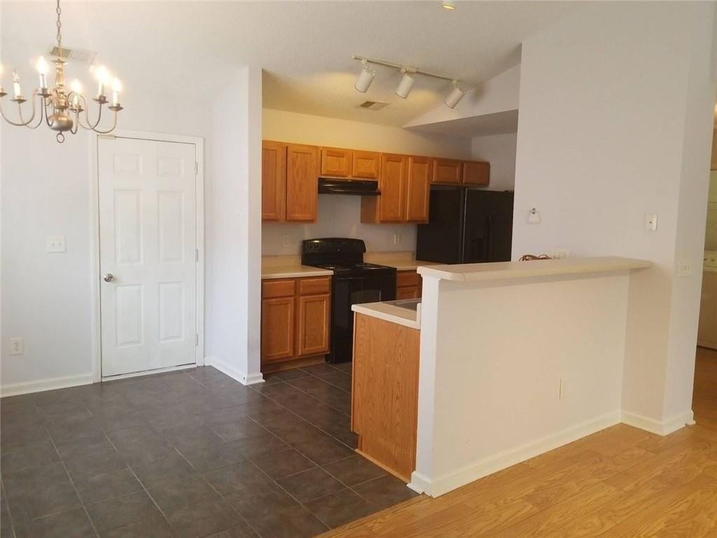 363 Greystone Pkwy - Photo 6 of 27