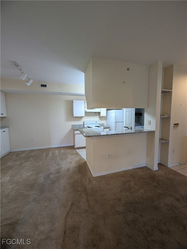 6481 Aragon Way #205 - Photo 7 of 41