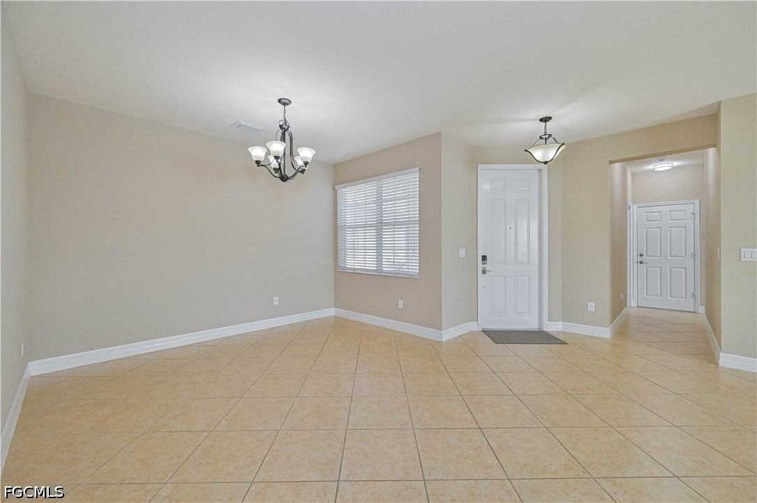 10474 Spruce Pine Ct - Photo 7 of 47